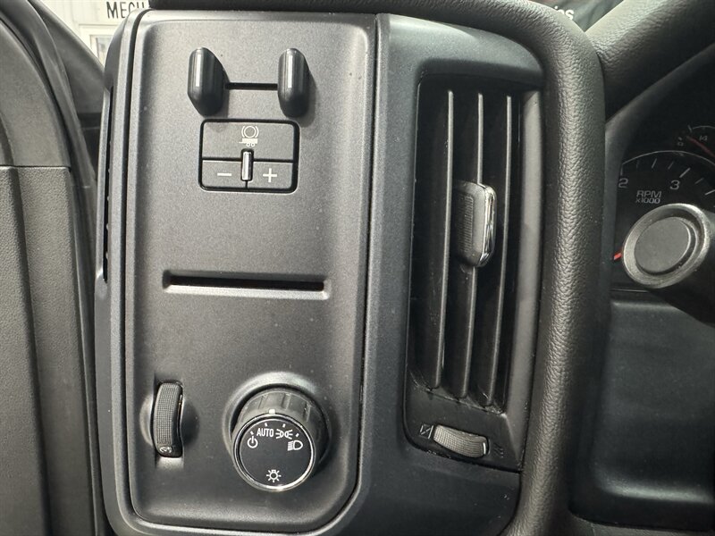 2017 Chevrolet Silverado 2500HD Work Truck   - Photo 9 - Rochelle, IL 61068
