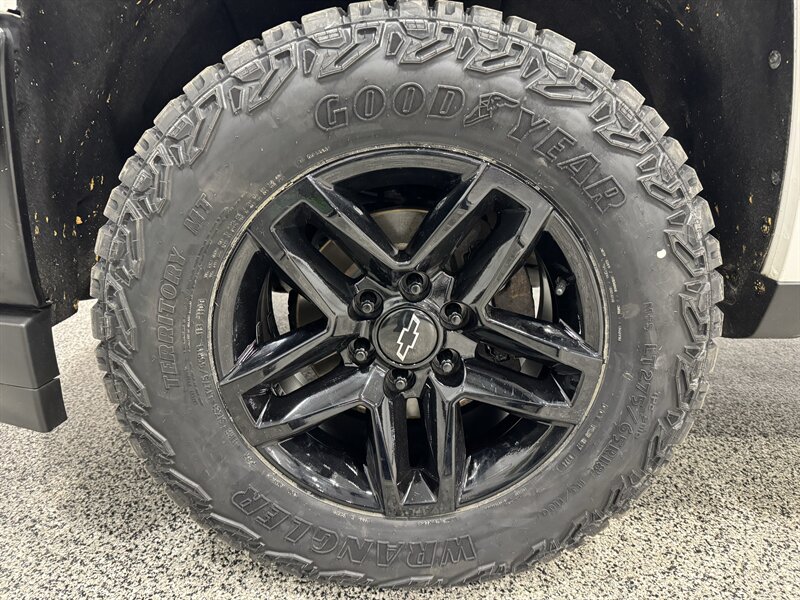 2018 Chevrolet Silverado 1500 Work Truck - Photo 21 - Rochelle, IL 61068