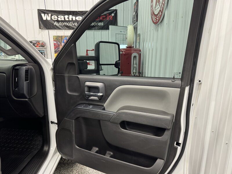 2018 Chevrolet Silverado 1500 Work Truck - Photo 27 - Rochelle, IL 61068