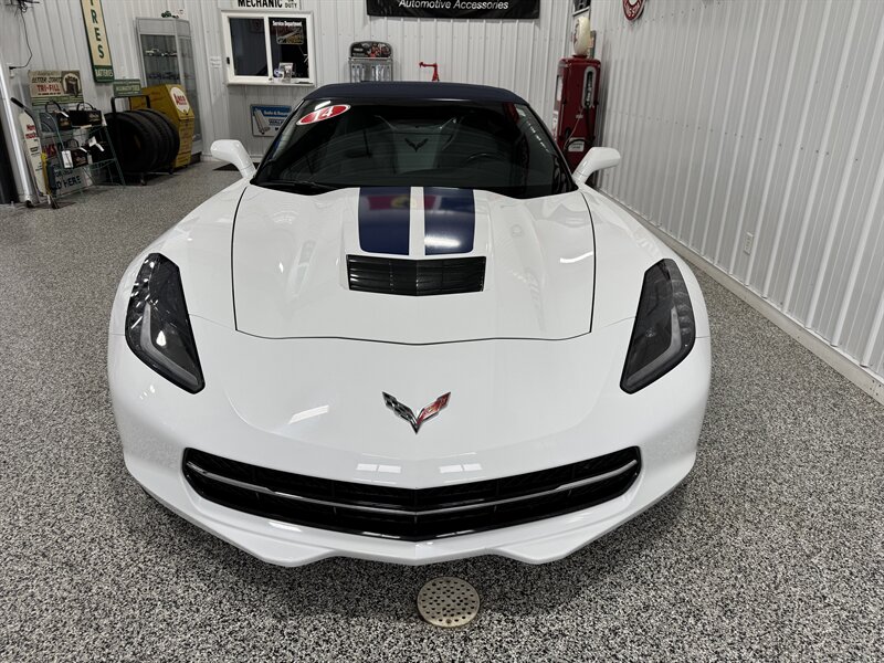 2014 Chevrolet Corvette Stingray - Photo 3 - Rochelle, IL 61068