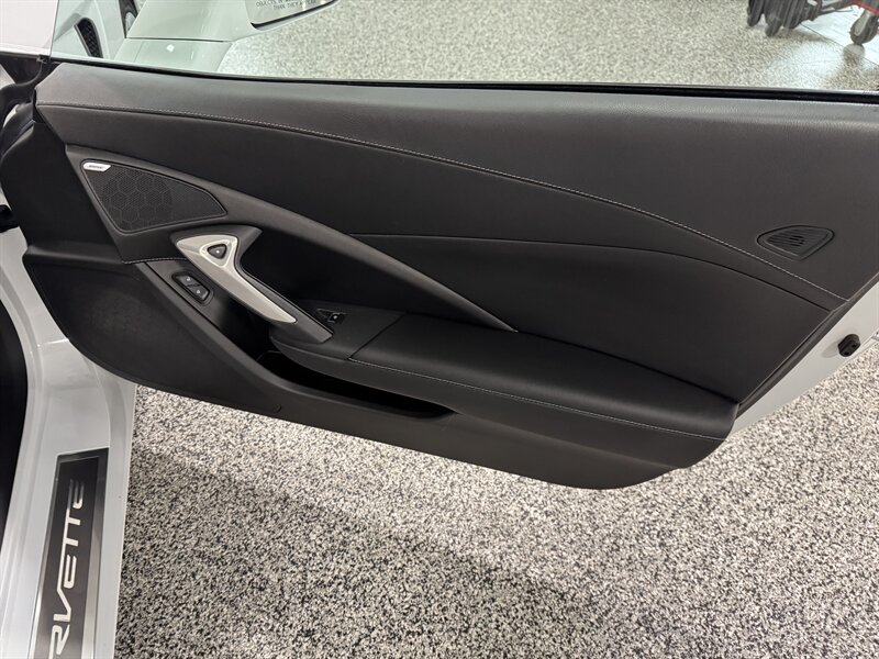 2014 Chevrolet Corvette Stingray - Photo 12 - Rochelle, IL 61068