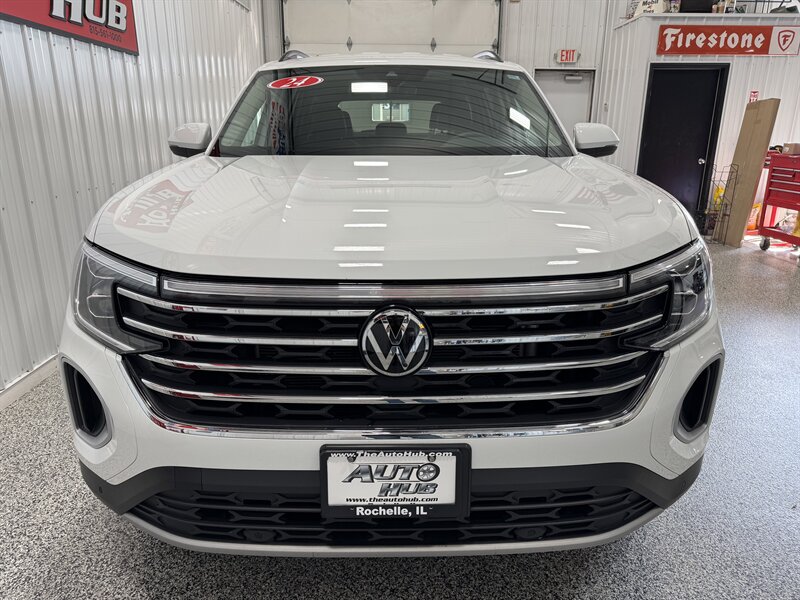 2024 Volkswagen Atlas SE 4Motion   - Photo 19 - Rochelle, IL 61068
