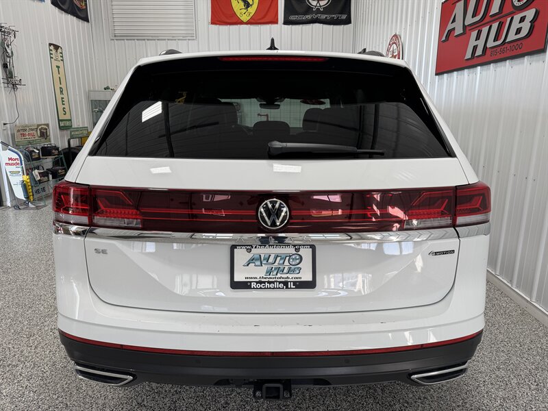 2024 Volkswagen Atlas SE 4Motion   - Photo 17 - Rochelle, IL 61068