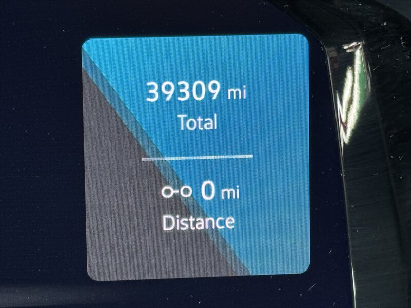 2024 Volkswagen Atlas SE 4Motion   - Photo 5 - Rochelle, IL 61068