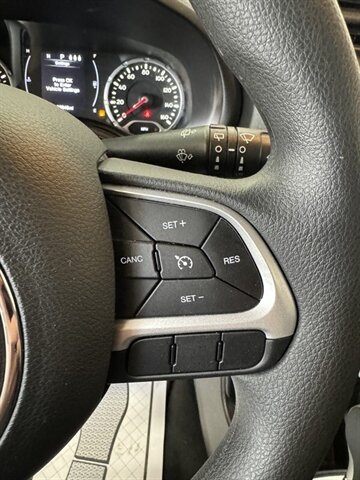 2019 Jeep Renegade Sport   - Photo 15 - Rochelle, IL 61068