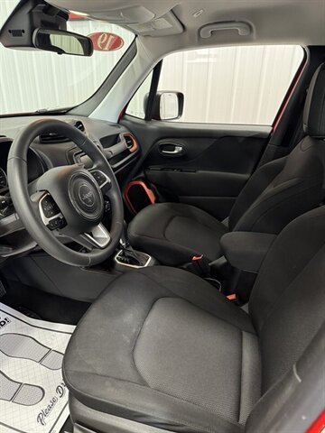 2019 Jeep Renegade Sport   - Photo 9 - Rochelle, IL 61068