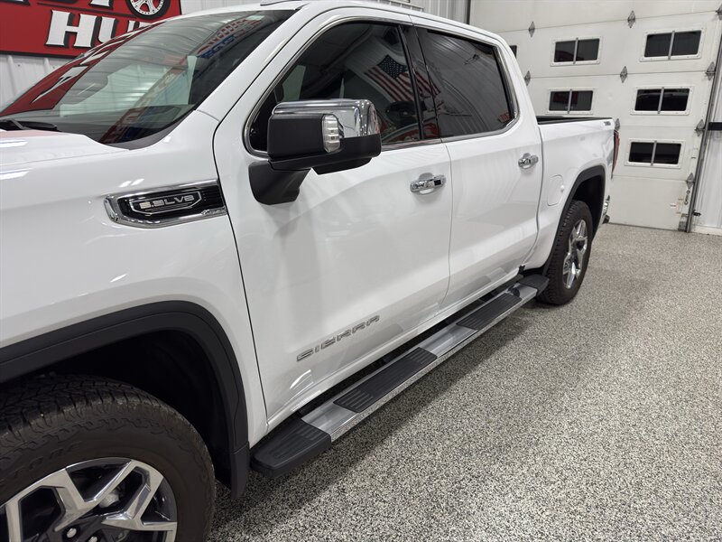 2025 GMC Sierra 1500 SLT X31 Off Road Pkg - Photo 28 - Rochelle, IL 61068