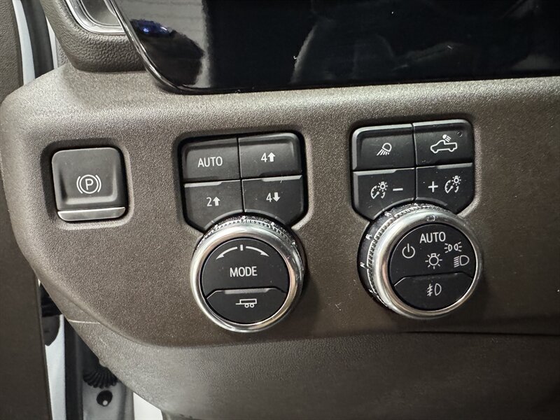 2025 GMC Sierra 1500 SLT X31 Off Road Pkg - Photo 8 - Rochelle, IL 61068