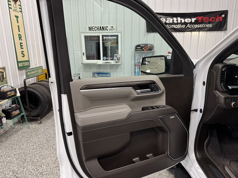 2025 GMC Sierra 1500 SLT X31 Off Road Pkg - Photo 13 - Rochelle, IL 61068