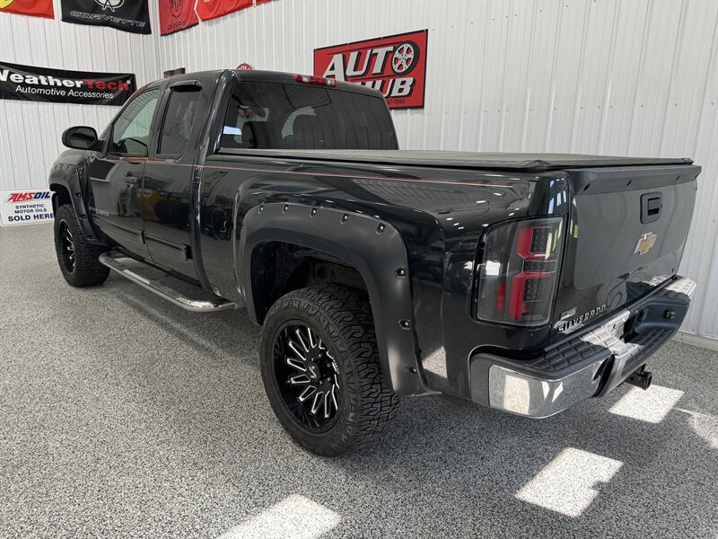 2009 Chevrolet Silverado 1500 LT   - Photo 3 - Rochelle, IL 61068