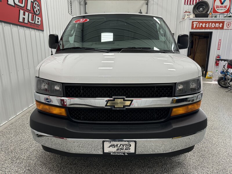 2020 Chevrolet Express 3500   - Photo 4 - Rochelle, IL 61068