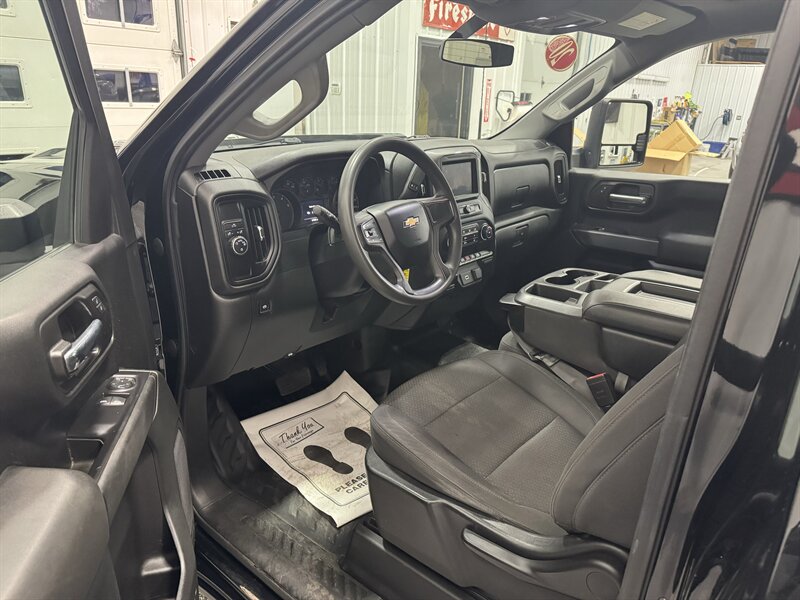 2020 Chevrolet Silverado 2500 Work Truck   - Photo 6 - Rochelle, IL 61068