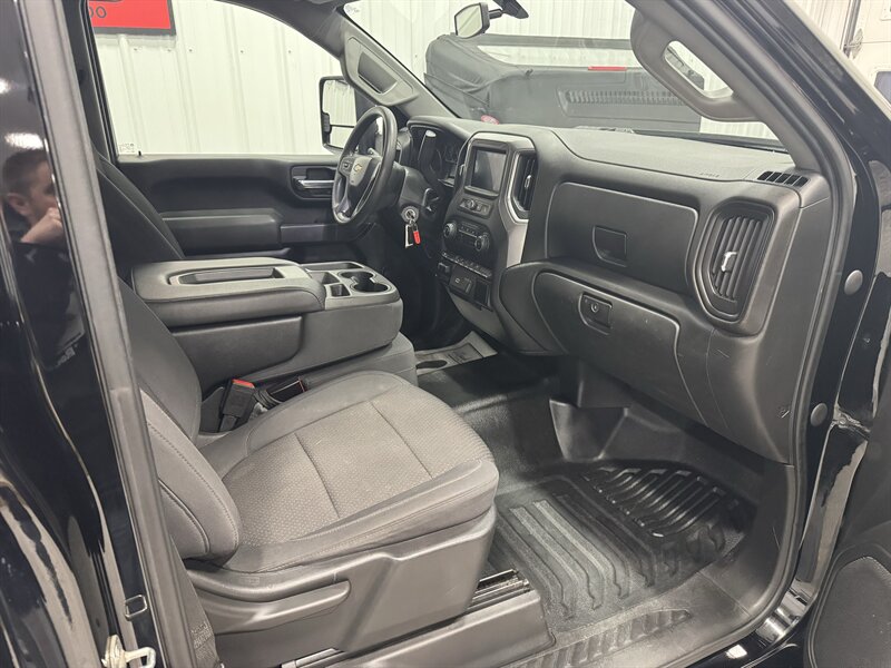 2020 Chevrolet Silverado 2500 Work Truck   - Photo 12 - Rochelle, IL 61068