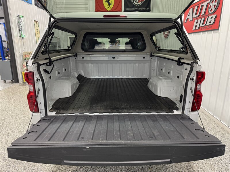 2022 Chevrolet Silverado 1500 LT - Photo 13 - Rochelle, IL 61068