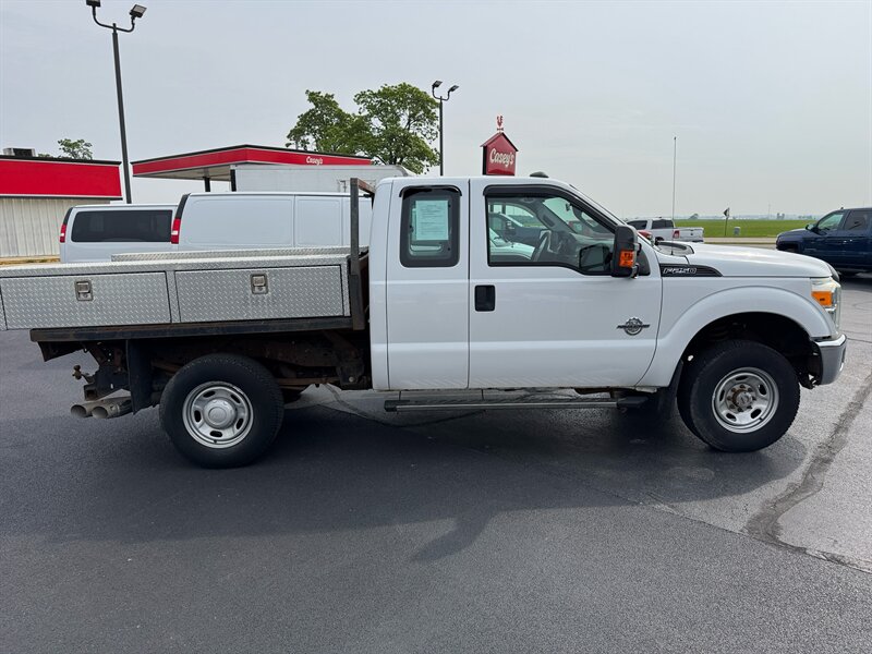 2011 Ford F-250 Super Duty XL  