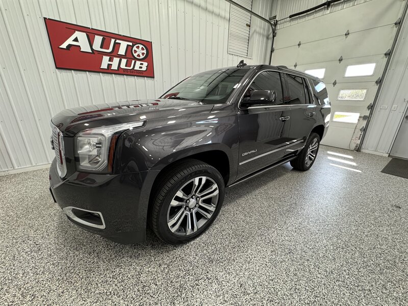 2017 GMC Yukon Denali   - Photo 2 - Rochelle, IL 61068