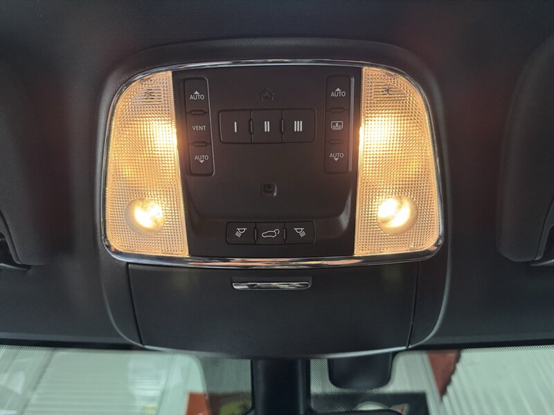 2020 Jeep Grand Cherokee Limited X   - Photo 14 - Rochelle, IL 61068