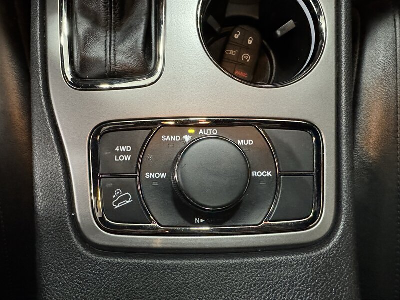 2020 Jeep Grand Cherokee Limited X   - Photo 13 - Rochelle, IL 61068