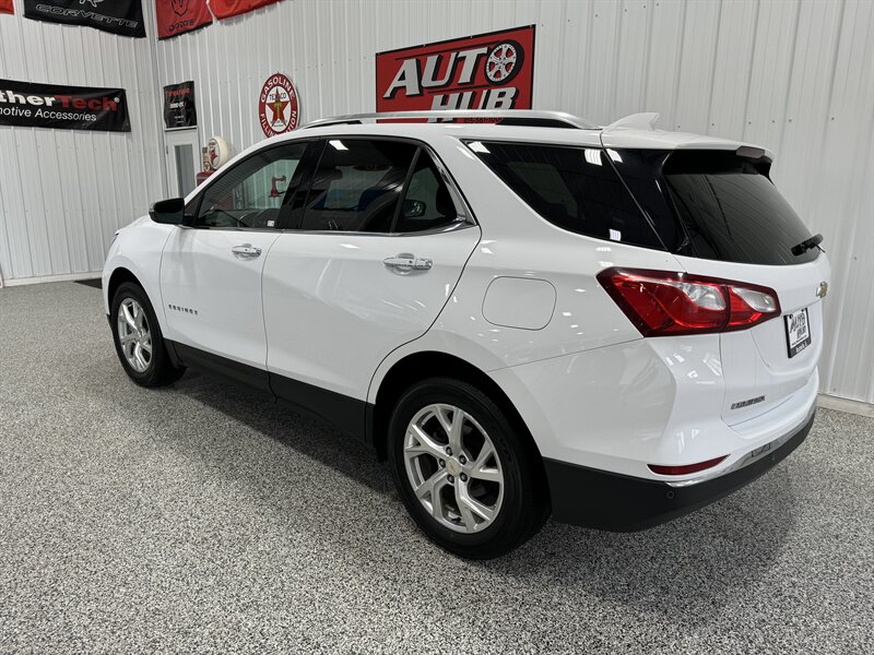 2019 Chevrolet Equinox Premier   - Photo 2 - Rochelle, IL 61068