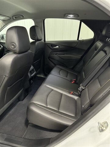 2019 Chevrolet Equinox Premier   - Photo 10 - Rochelle, IL 61068