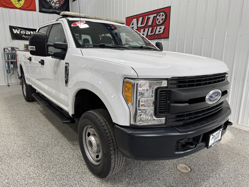 2017 Ford F-250 Super Duty XL - Photo 4 - Rochelle, IL 61068