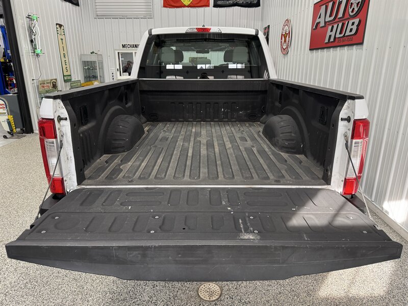 2017 Ford F-250 Super Duty XL - Photo 15 - Rochelle, IL 61068