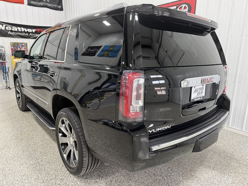 2018 GMC Yukon Denali   - Photo 21 - Rochelle, IL 61068