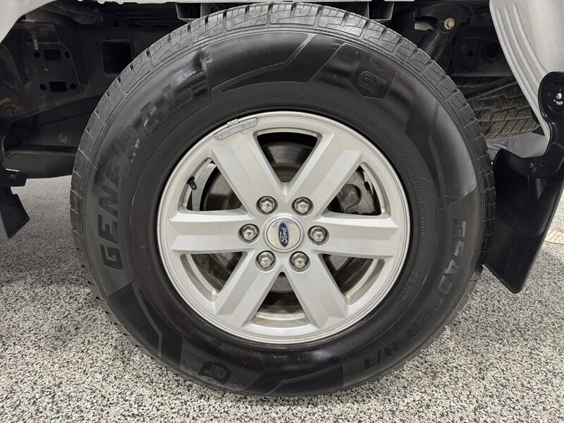 2023 Ford F-150 XLT   - Photo 24 - Rochelle, IL 61068