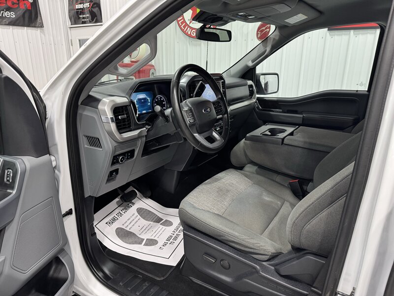 2023 Ford F-150 XLT   - Photo 6 - Rochelle, IL 61068
