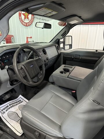 2015 Ford F-250 Super Duty XL   - Photo 10 - Rochelle, IL 61068