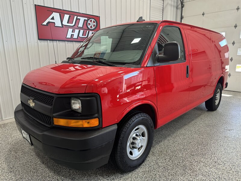 2017 Chevrolet Express Cargo 2500   - Photo 2 - Rochelle, IL 61068