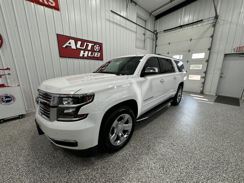 2016 Chevrolet Suburban LTZ 1500   - Photo 2 - Rochelle, IL 61068