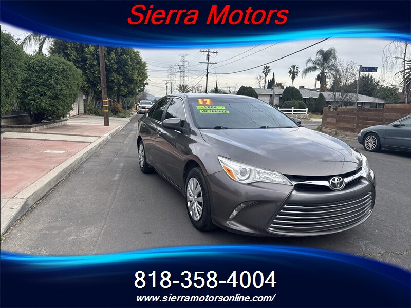 2017 Toyota Camry LE  