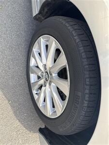 2018 Toyota Camry L   - Photo 15 - North Hollywood, CA 91606