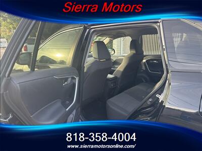 2024 Toyota RAV4 XLE - Photo 8 - North Hollywood, CA 91606