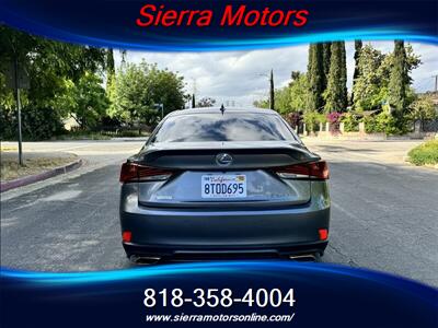 2020 Lexus IS 300   - Photo 5 - North Hollywood, CA 91606