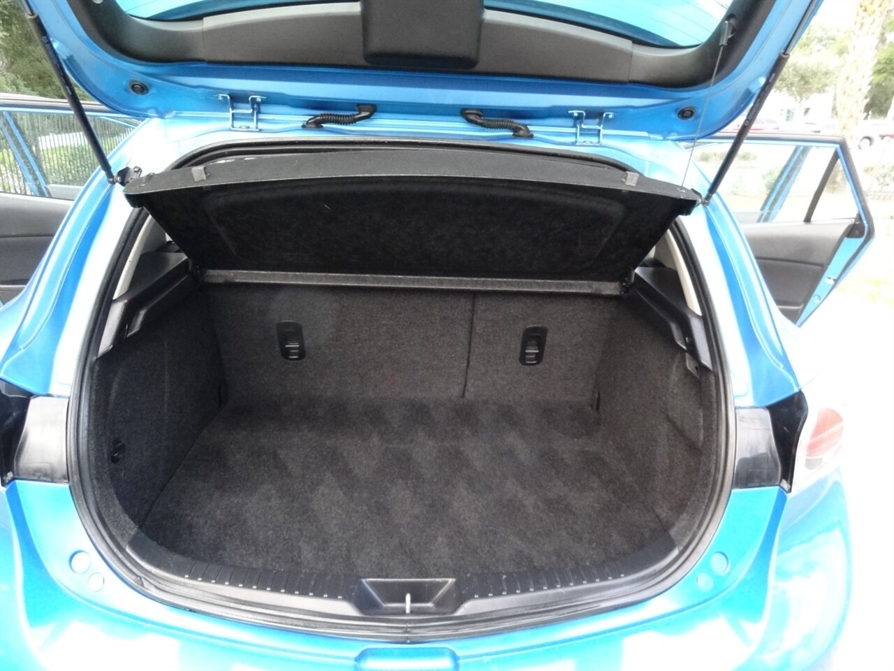 2011 Mazda Mazda3 s Sport   - Photo 35 - Deland, FL 32720