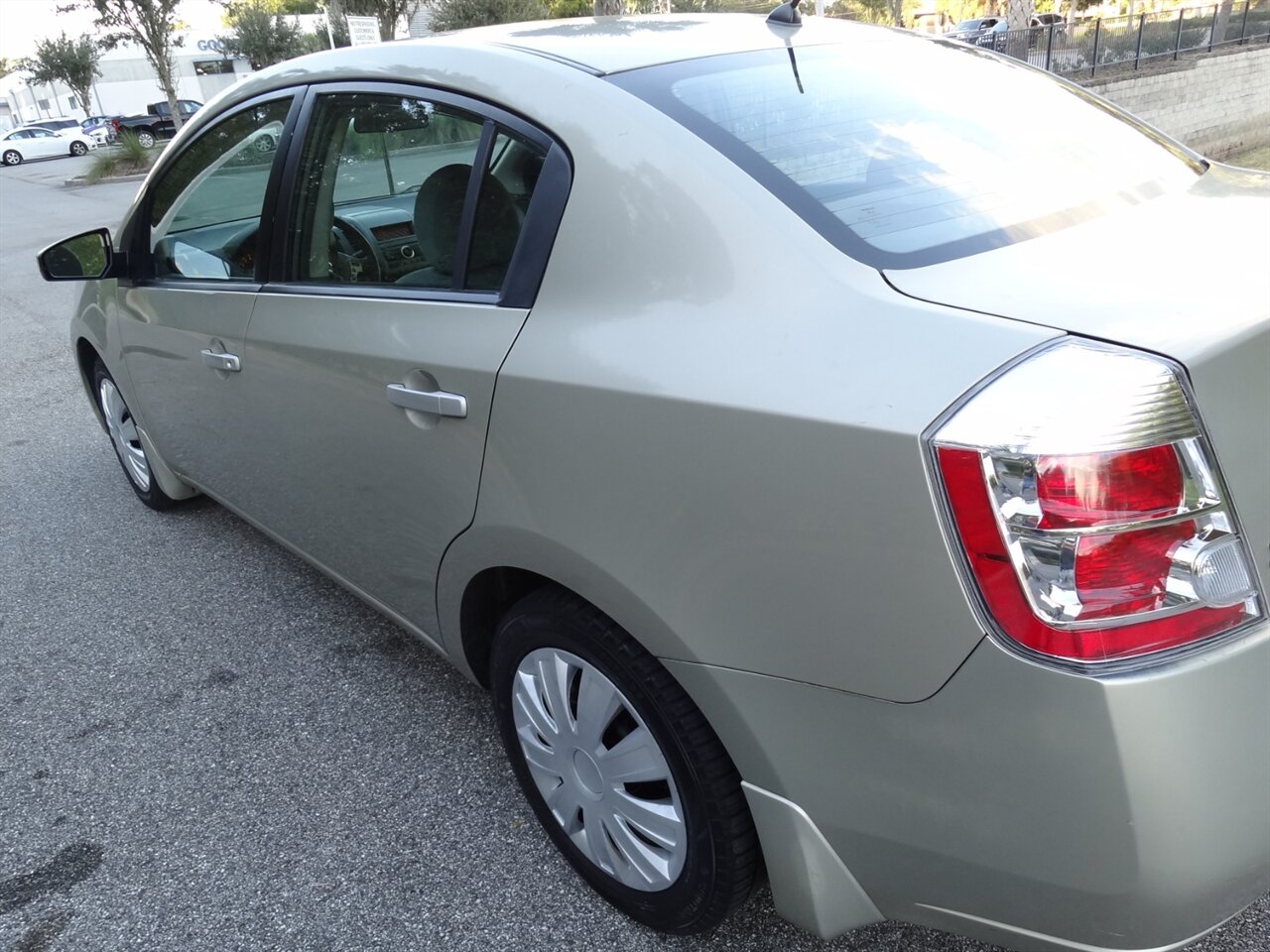2008 Nissan Sentra 2.0   - Photo 12 - Deland, FL 32720