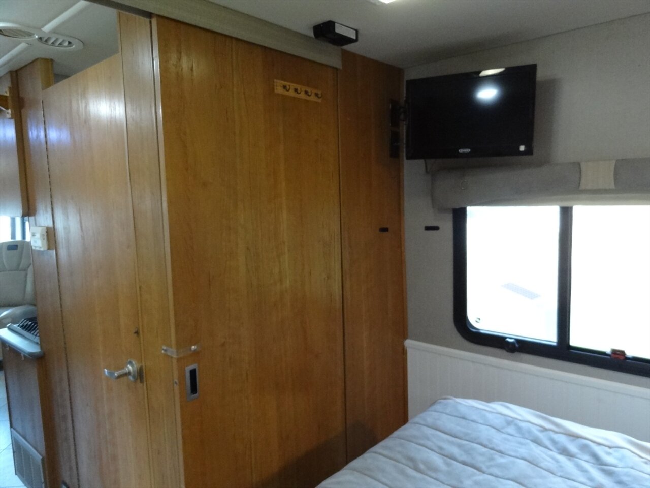 2015 Fleetwood Flair 26D Class A - Photo 64 - Deland, FL 32720