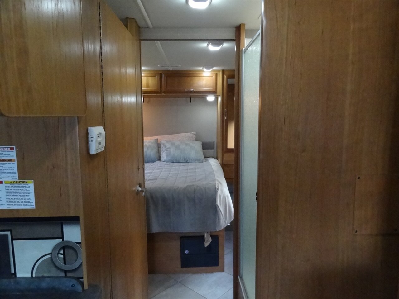 2015 Fleetwood Flair 26D Class A - Photo 56 - Deland, FL 32720