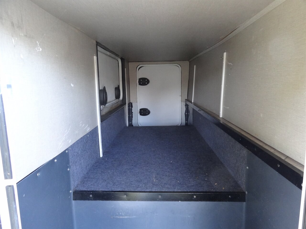 2015 Fleetwood Flair 26D Class A - Photo 22 - Deland, FL 32720