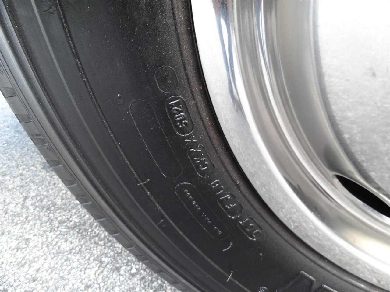 2015 Fleetwood Flair 26D Class A - Photo 30 - Deland, FL 32720