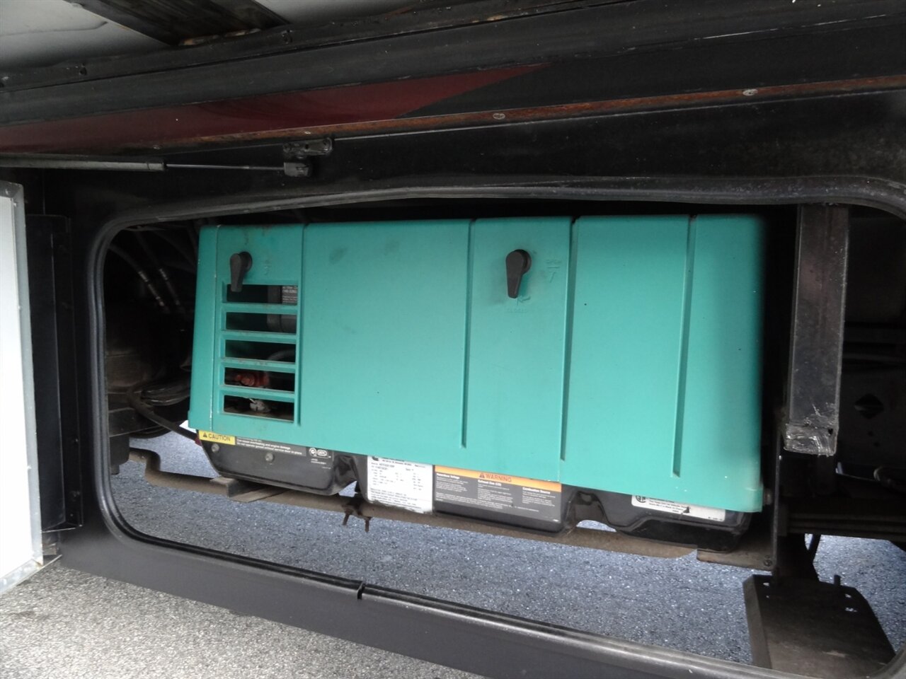 2015 Fleetwood Flair 26D Class A - Photo 27 - Deland, FL 32720