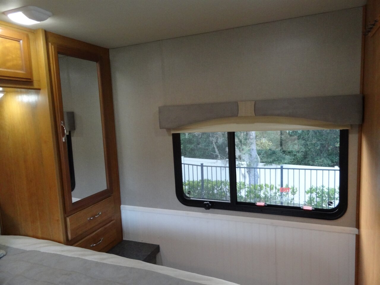 2015 Fleetwood Flair 26D Class A - Photo 63 - Deland, FL 32720