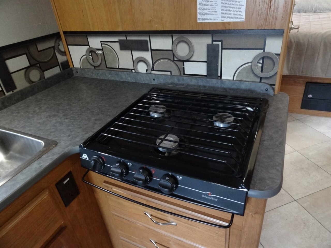 2015 Fleetwood Flair 26D Class A - Photo 51 - Deland, FL 32720