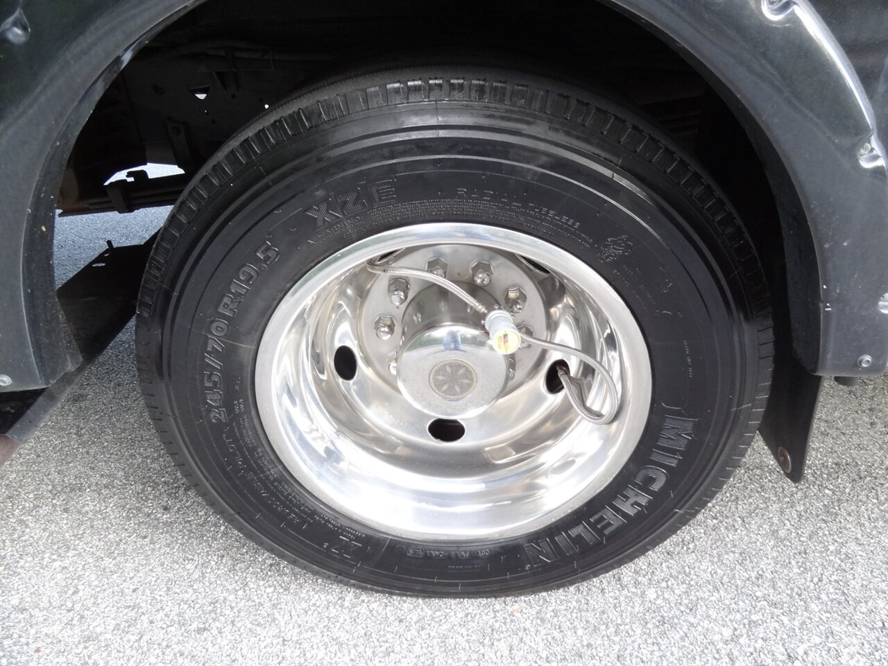 2015 Fleetwood Flair 26D Class A - Photo 31 - Deland, FL 32720