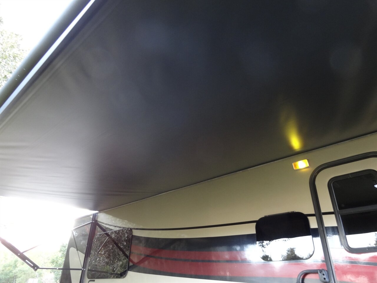 2015 Fleetwood Flair 26D Class A - Photo 38 - Deland, FL 32720