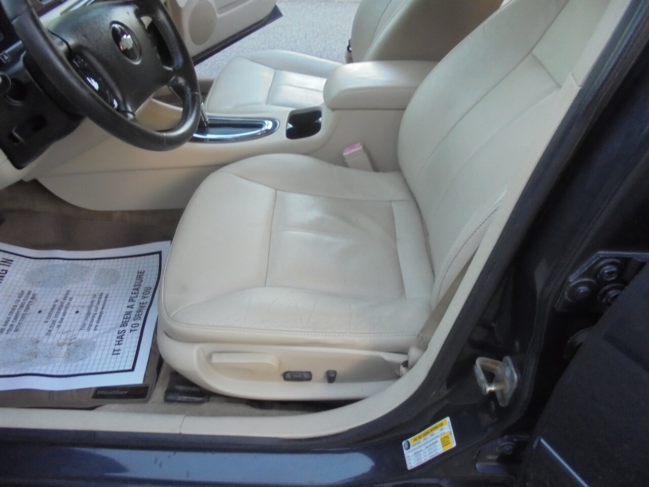 2009 Chevrolet Impala LTZ   - Photo 29 - Deland, FL 32720