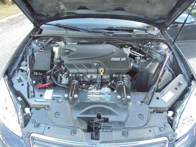 2009 Chevrolet Impala LTZ photo