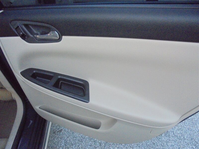 2009 Chevrolet Impala LTZ photo